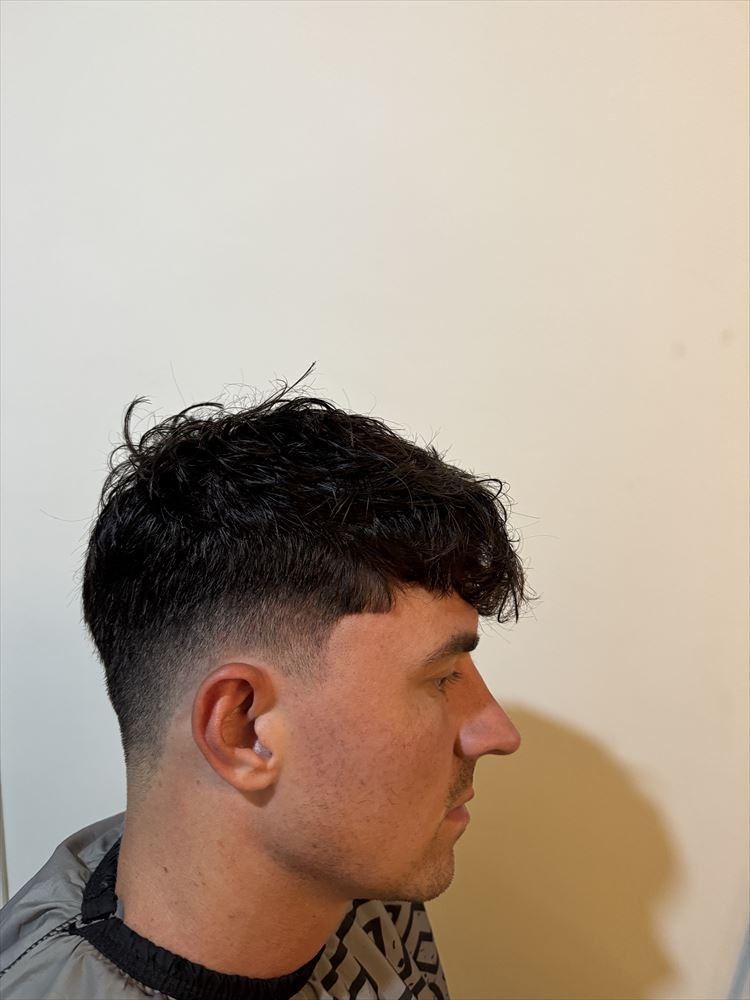 Textured crop with a low fade and fringe